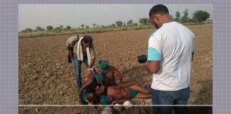 In a clear instance of Presstitution, images have surfaced of India Today photographers directing "farmers" from Tamil Nadu to pose with skulls